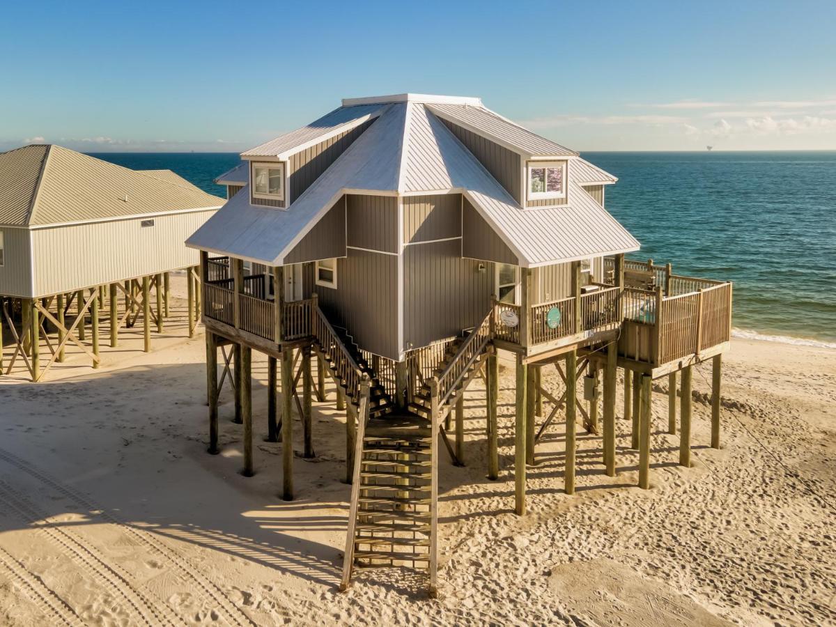 Strand Castle: Gulf Front Retreat with Game Room and Rooftop Crow's Nest Dauphin Island Exterior photo