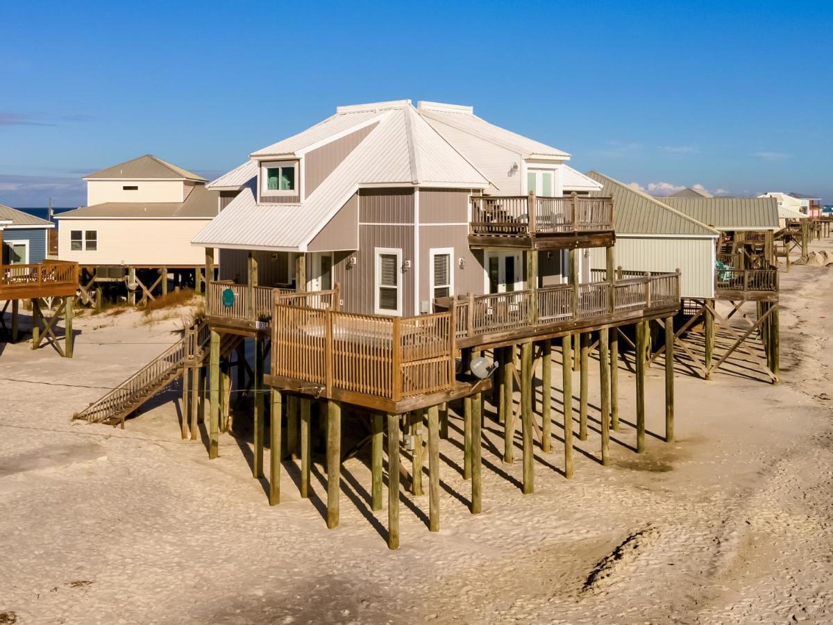 Strand Castle: Gulf Front Retreat with Game Room and Rooftop Crow's Nest Dauphin Island Exterior photo